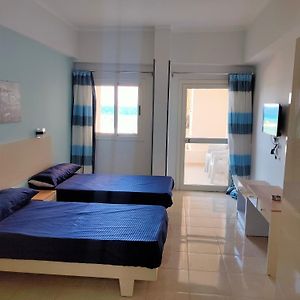Zimmer mit zwei Einzelbetten